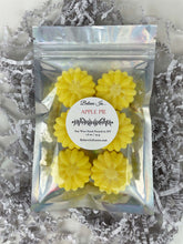 Load image into Gallery viewer, Apple Pie Wax Melt Shapes